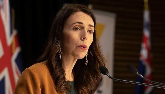 New Zealand: Auckland goes into lockdown after return of COVID-19 cases