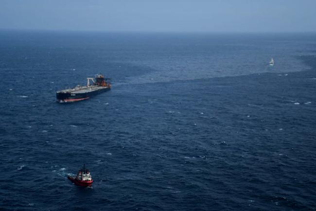 Owners to be asked to tow MT New Diamond away from Lankan waters