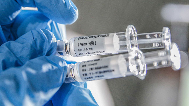 Trump says COVID-19 vaccine ready in a month, China targets Nov release