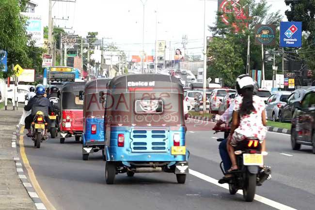 More space for tuks & motorcycles under traffic lane law – Police