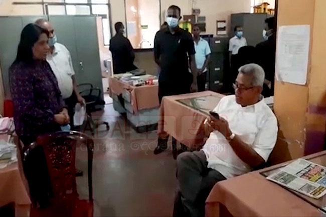 President makes sudden inspection visit to Narahenpita NHDA Office