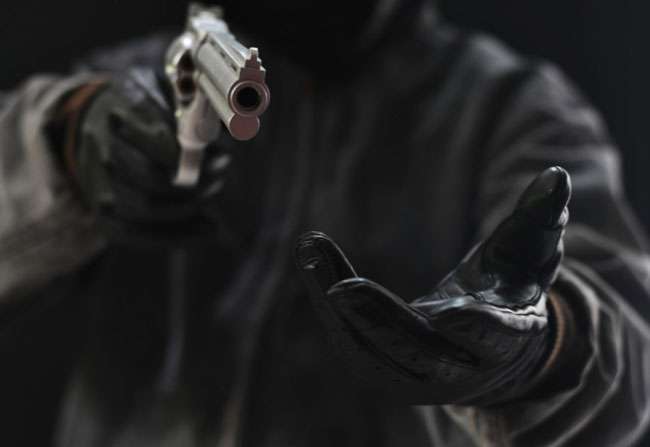 Armed robbers make away with Rs 30 mn from businessman’s home