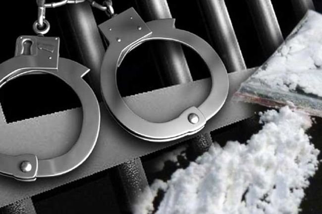 Three including women in possession of heroin nabbed in Oluvil