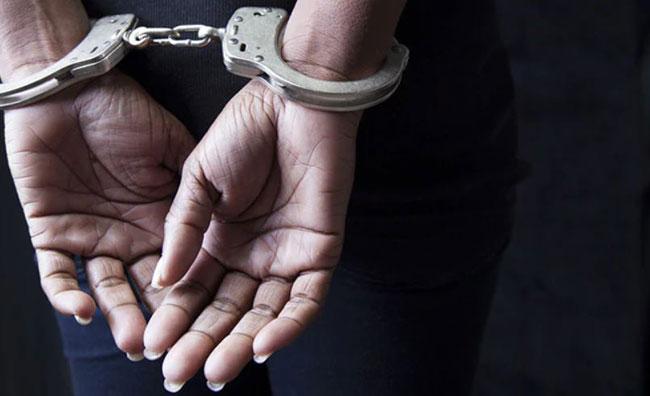 Drug dealer ‘Chooti Nangi’ and buyer arrested in Mahiyanganaya