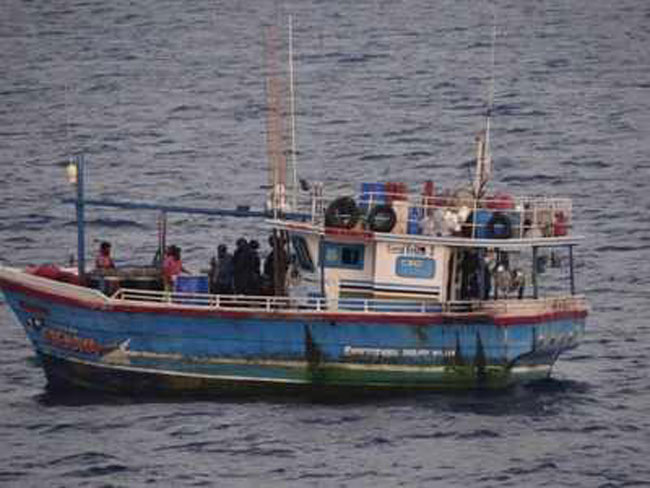 Indian coast guard seizes 100 kg heroin from Sri Lankan boat