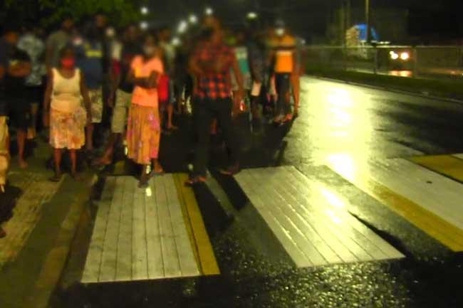 Expectant mother critical, two children killed in pedestrian crossing crash