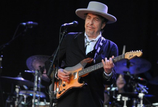 Bob Dylan sells entire song catalog to Universal Music
