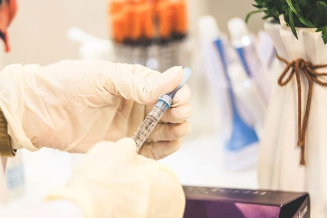 Spain to register those who don’t get vaccinated and share information with EU