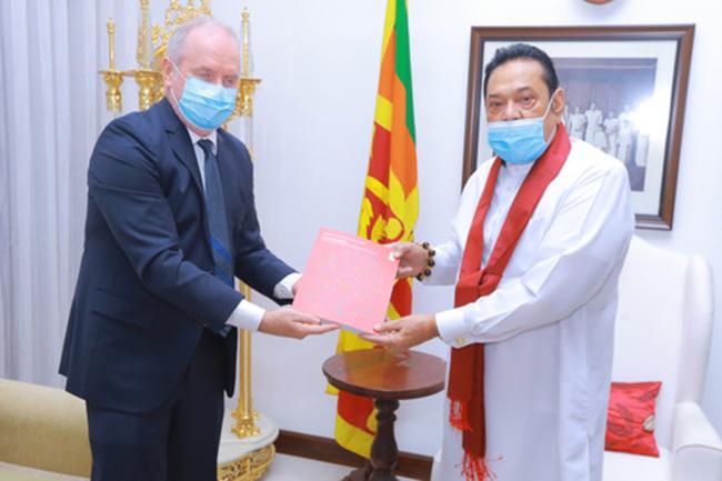 UNDP’s Global Human Development Report handed over to PM