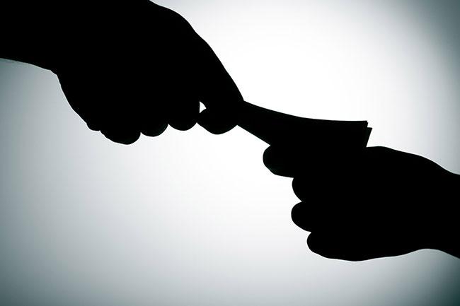 Grama Niladhari officer arrested while accepting bribe