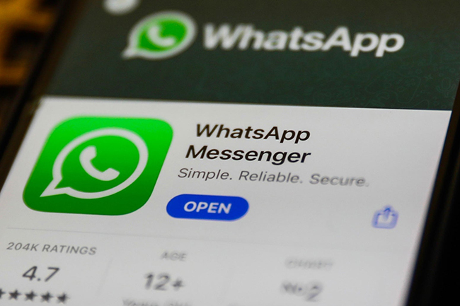 WhatsApp to go ahead with changes despite backlash