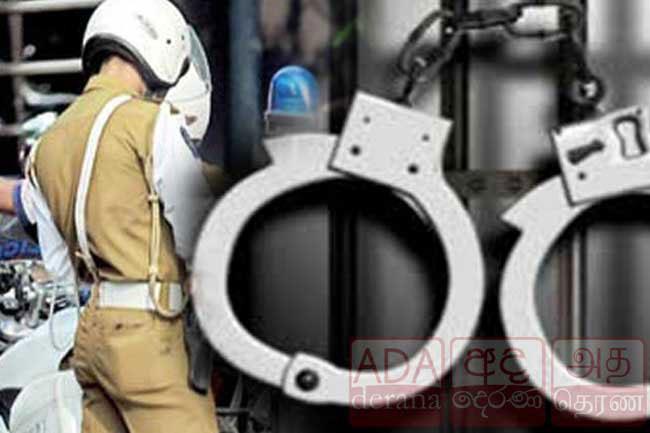 Norton Bridge Traffic OIC, Galle PS member remanded over extortion