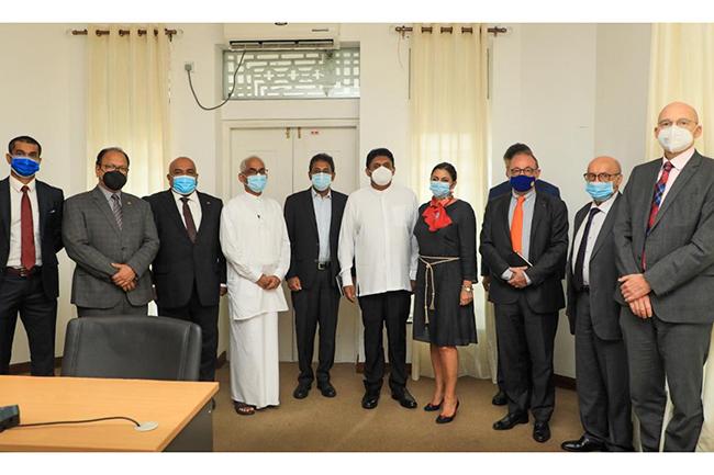 Opposition Leader, foreign envoys hold diplomatic discussions