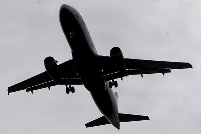 Sri Lanka bars air passengers with 14-day travel history to Vietnam