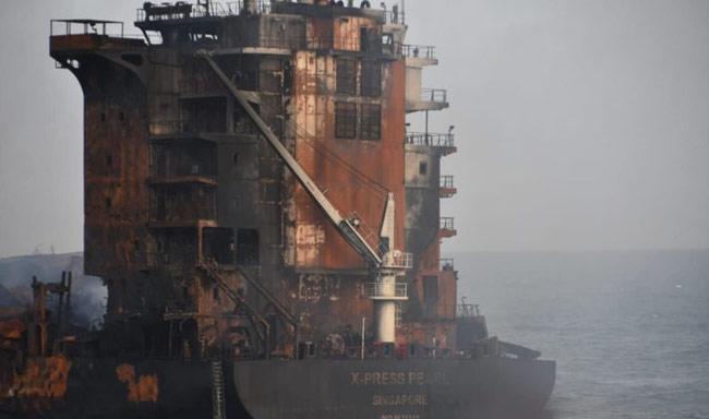 President advises to tow ‘X-Press Pearl’ into deeper seas