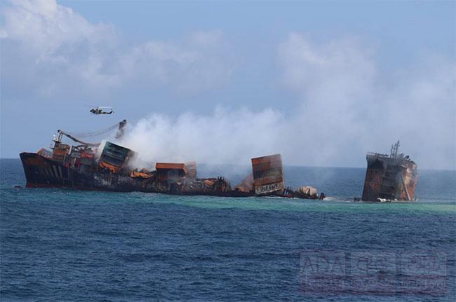 MV X-Press Pearl: towing operations halted as sinking part hits seabed