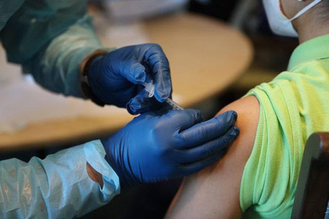 Immunity builds up only after two doses of Sinopharm – Channa Jayasumana