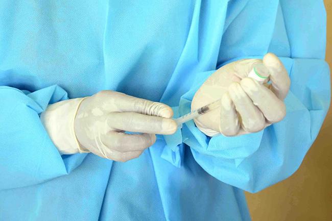 Vaccine centres to be set up at hospitals for senior citizens - GMOA