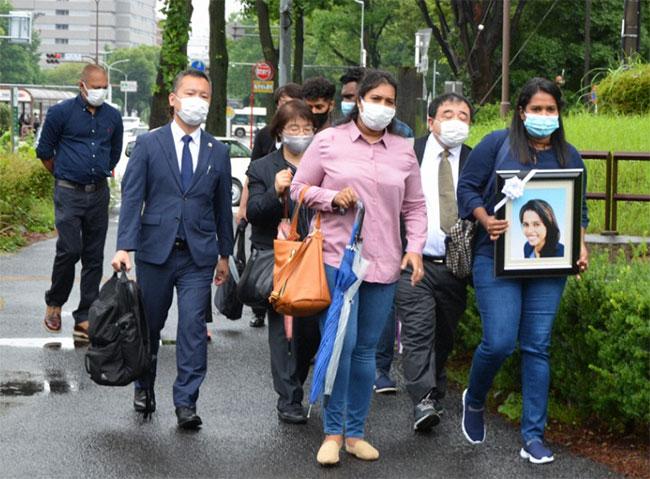 Bereaved family of Sri Lankan woman who died in detention in Japan meets prosecutors