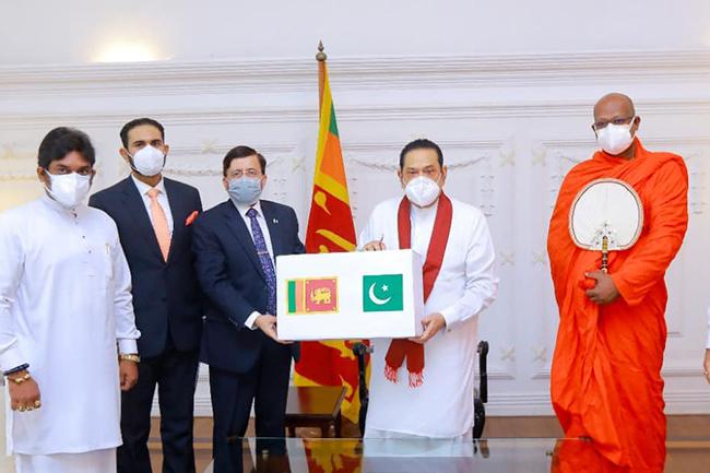 Pakistan provides COVID medical equipment to Sri Lanka