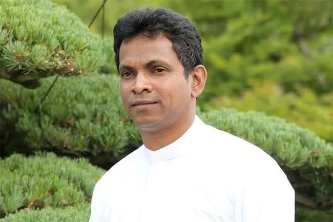Janaka Wakkumbura tests positive for COVID-19
