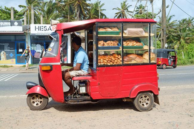 Unvaccinated mobile vendors not allowed trading in Colombo