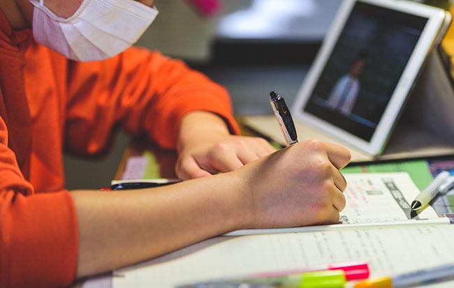 Police to probe threats to teachers engaged in online teaching