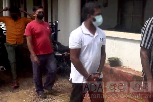 Cashier arrested over Rs 1.4 million cash missing from Gelanigama Interchange
