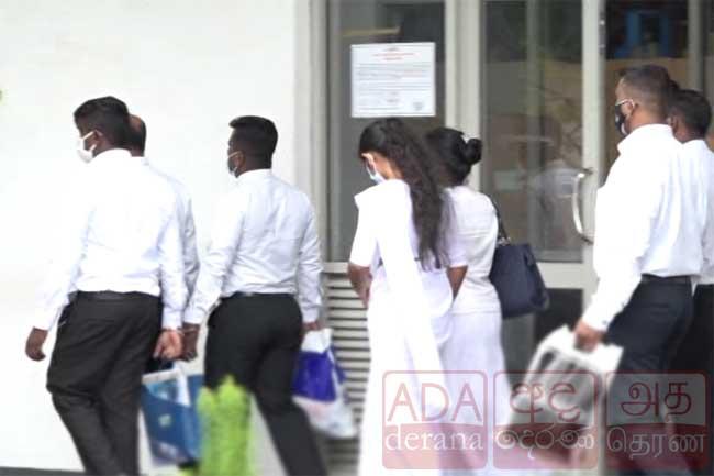 Five accused in ‘garlic scam’ granted bail