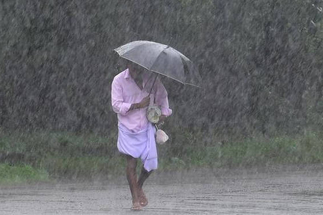 Heavy rainfall above 100 mm likely in some areas today