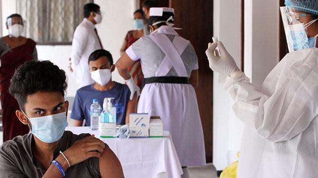 Students aged 16-19 to be vaccinated at schools from tomorrow