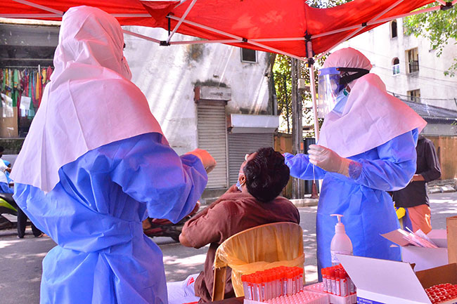 Daily count of coronavirus cases moves to 746