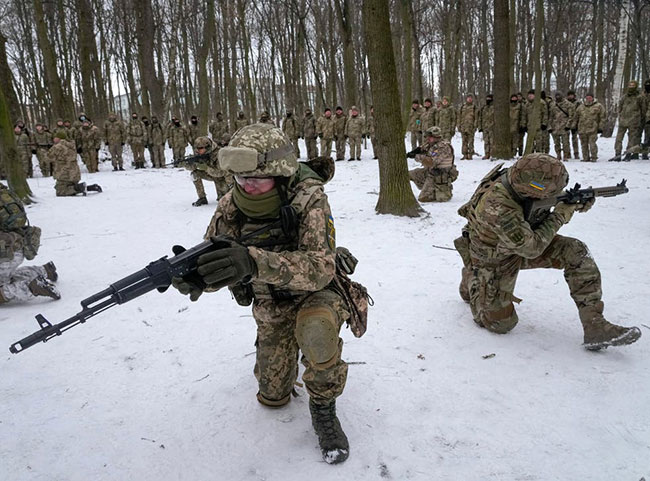 Britain accuses Kremlin of plotting to install pro-Russian leadership in Ukraine
