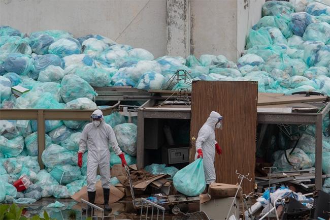 Masses of COVID medical waste pose health hazard - WHO