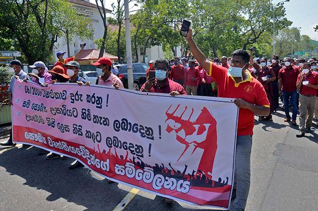 Health sector trade unions to continue strike as talks with minister ‘unsuccessful’