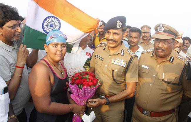 Thirteen-year-old swims from Sri Lanka to India in 13 hours