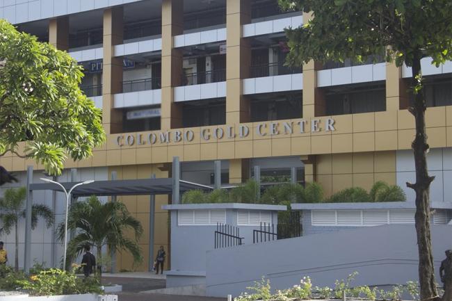 Fire erupts near Colombo Gold Center