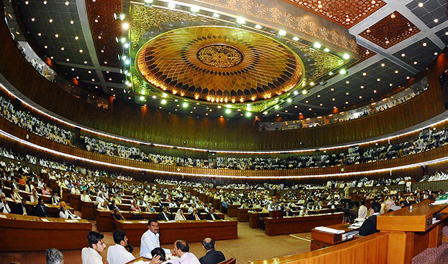 Pakistan president dissolves Parliament at PM’s request