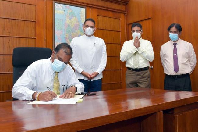 New Secretary to Finance Ministry assumes duties