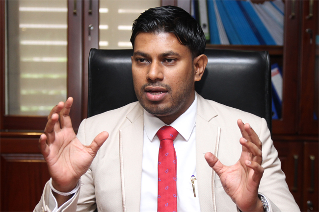 Theshara Jayasinghe resigns as Litro chairman