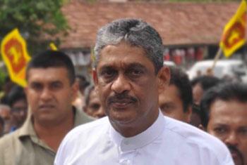 Restore trust before devolving power to Tamils: Fonseka
