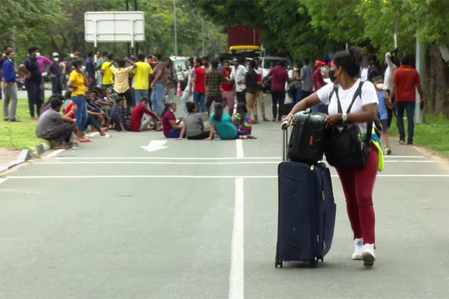 Protest blocks entry road to Katunayake Airport