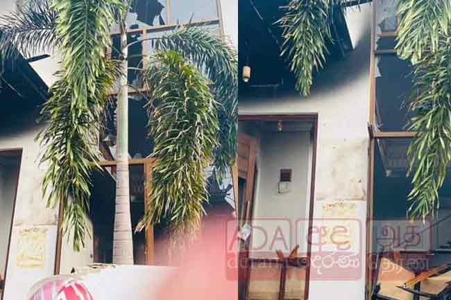 Moratuwa Mayor’s residence set on fire