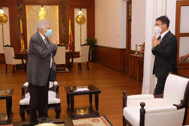 PM commences discussions on formation of foreign consortium for financial assistance