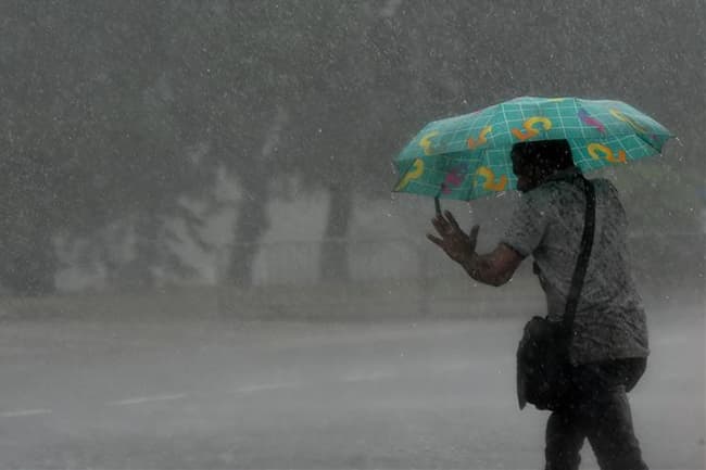 Parts of the island to receive heavy rains above 100 mm today