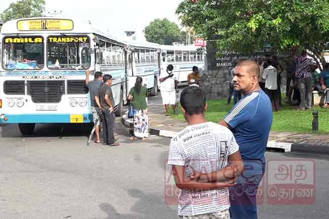 Makumbura Multimodal Centre blocked by protesters