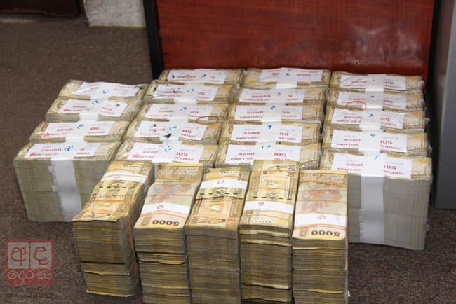 Two more customs officers nabbed over Rs 125m bribe