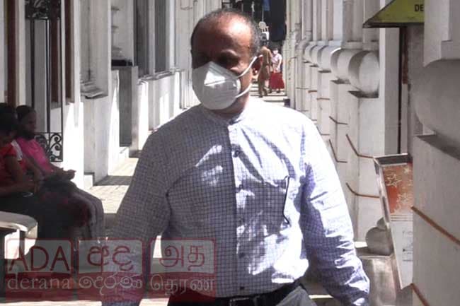 Udayanga Weeratunga arrives at CID