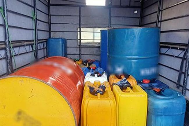Navy seizes petrol stock worth over Rs. 900,000 in Kalpitiya