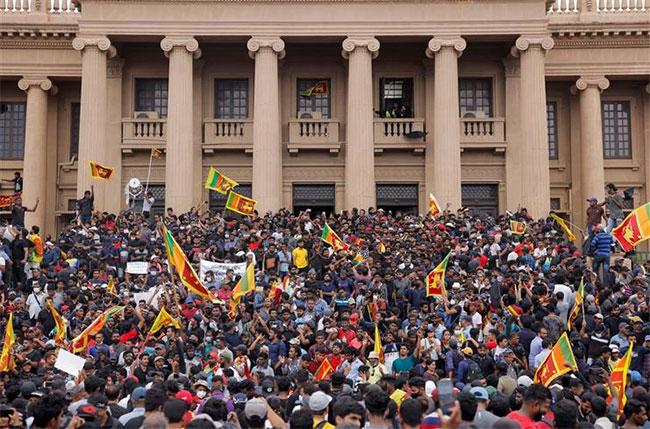 Police seek public help to identify 72 more suspects who damaged President’s Office